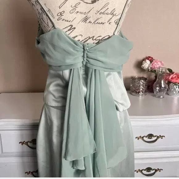 Green prom skirt - Picture 3 of 6